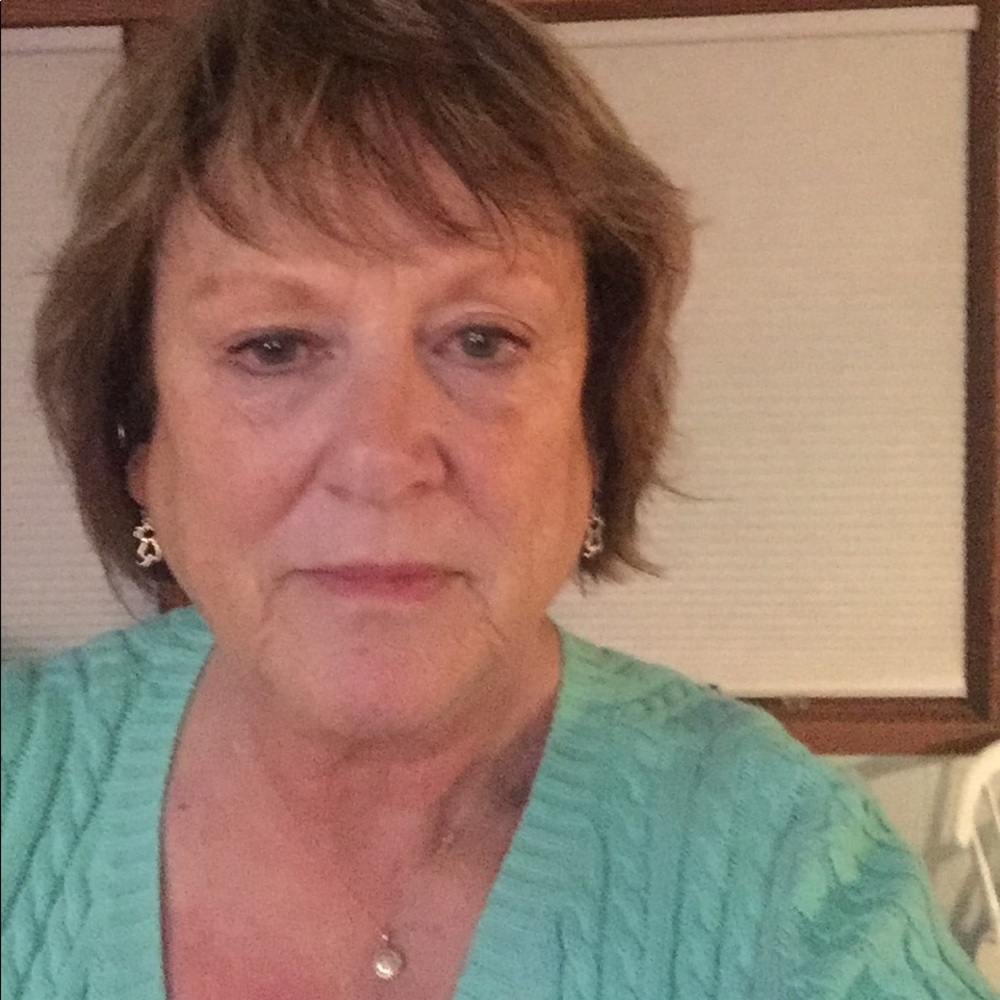 Meet your Posher, Laurene